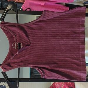 Maroon seamless ribbed crop top